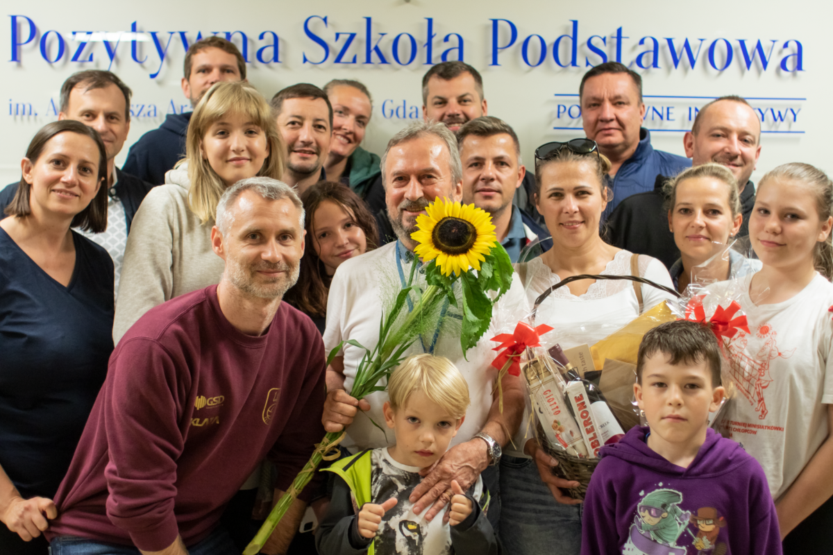 Pozytywna Szkoła Podstawowa Im Arkadiusza Arama Rybickiego Pożegnanie Pana Zbyszka – Pozytywna Szkoła Podstawowa im. Arkadiusza
